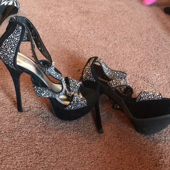 Heels - Picture 2 of 2